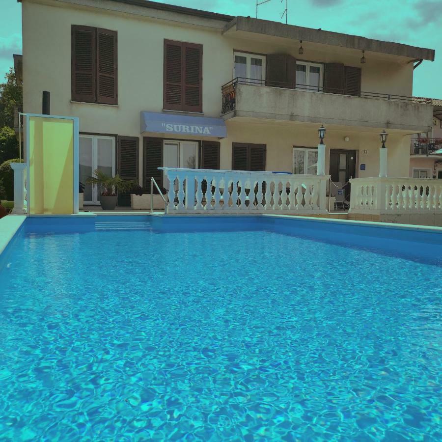 Guest House Surina App Surina'S Green Holiday Rupa Buitenkant foto